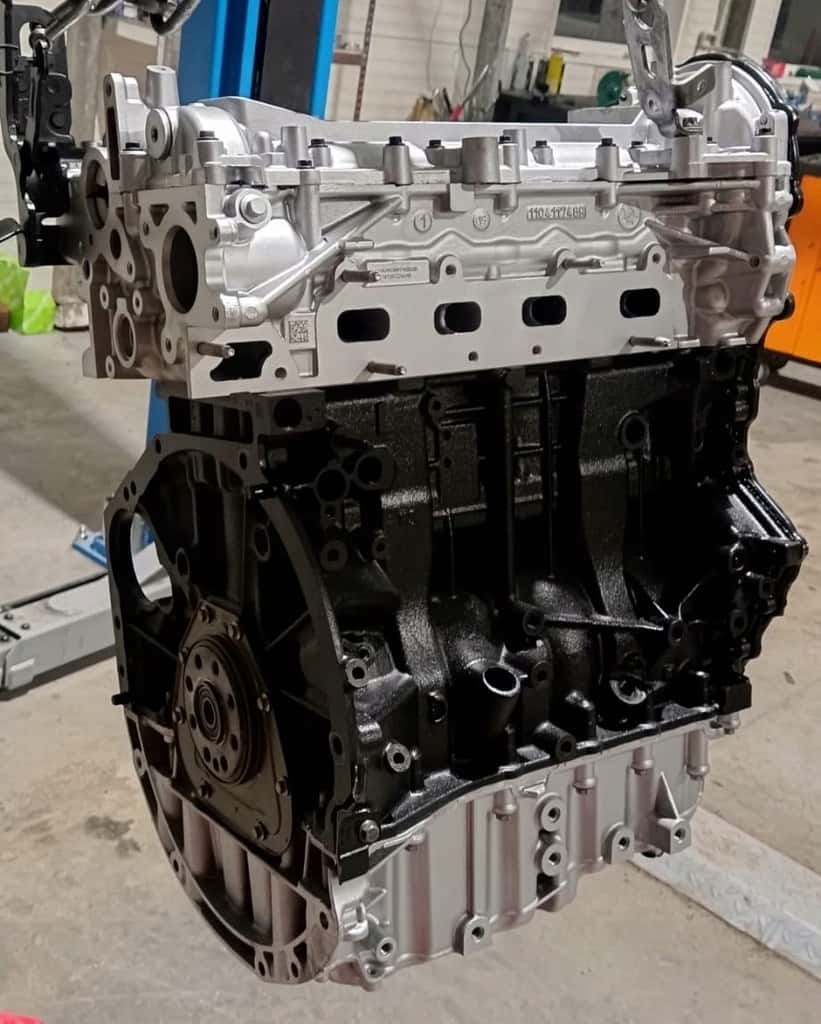 Moteur M9R 710 vue 6