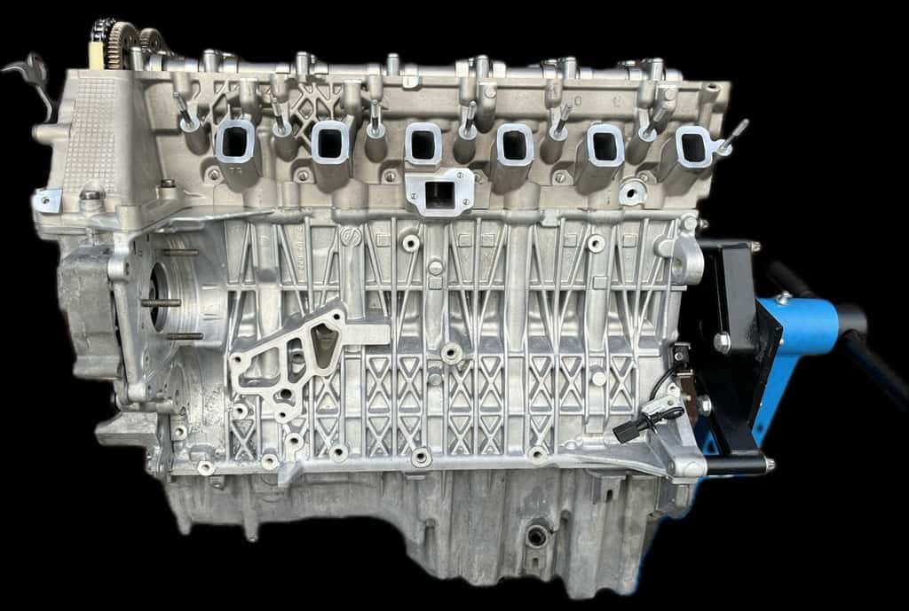 Moteur 306D3 vue 3