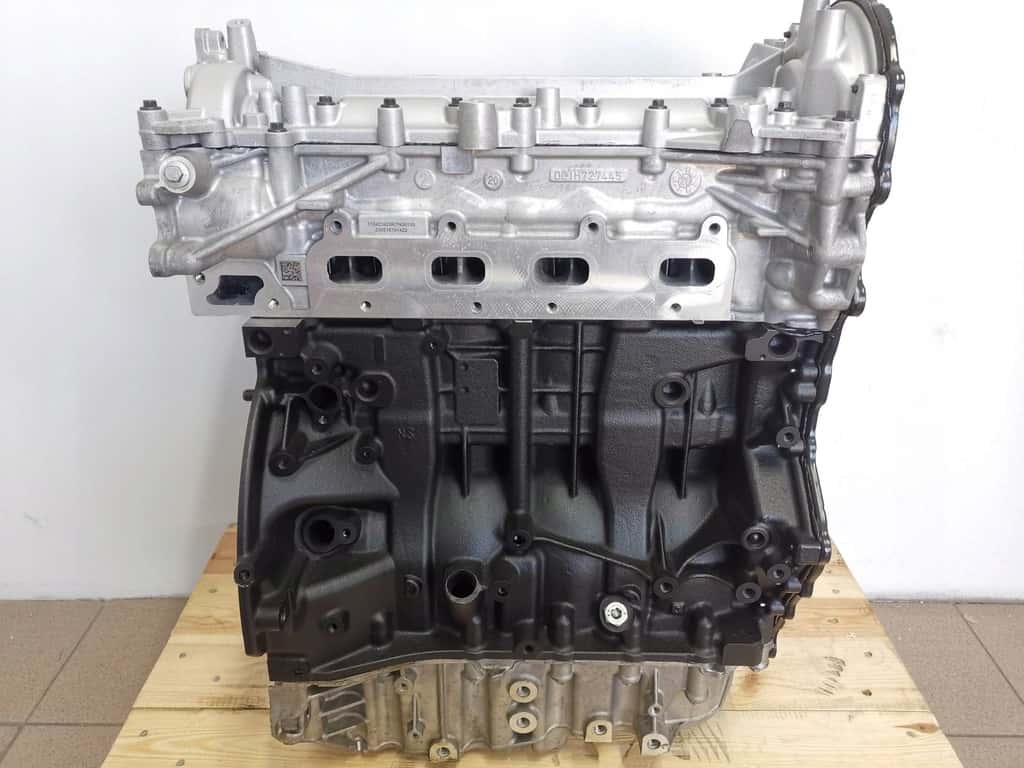 Moteur M9R 714 vue 2