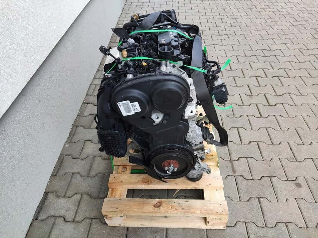 Moteur B 4154 T5 vue 4