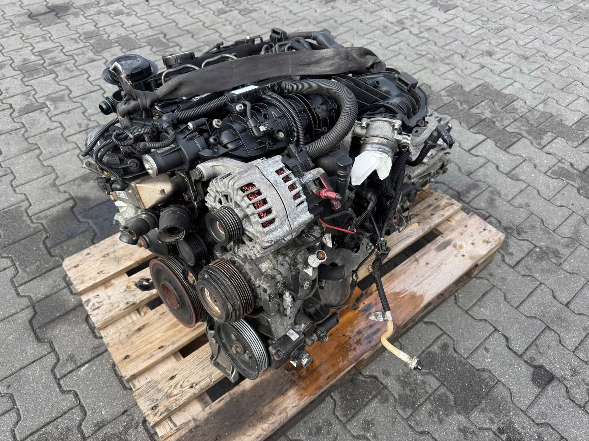 Moteur N47 D20 A vue 6
