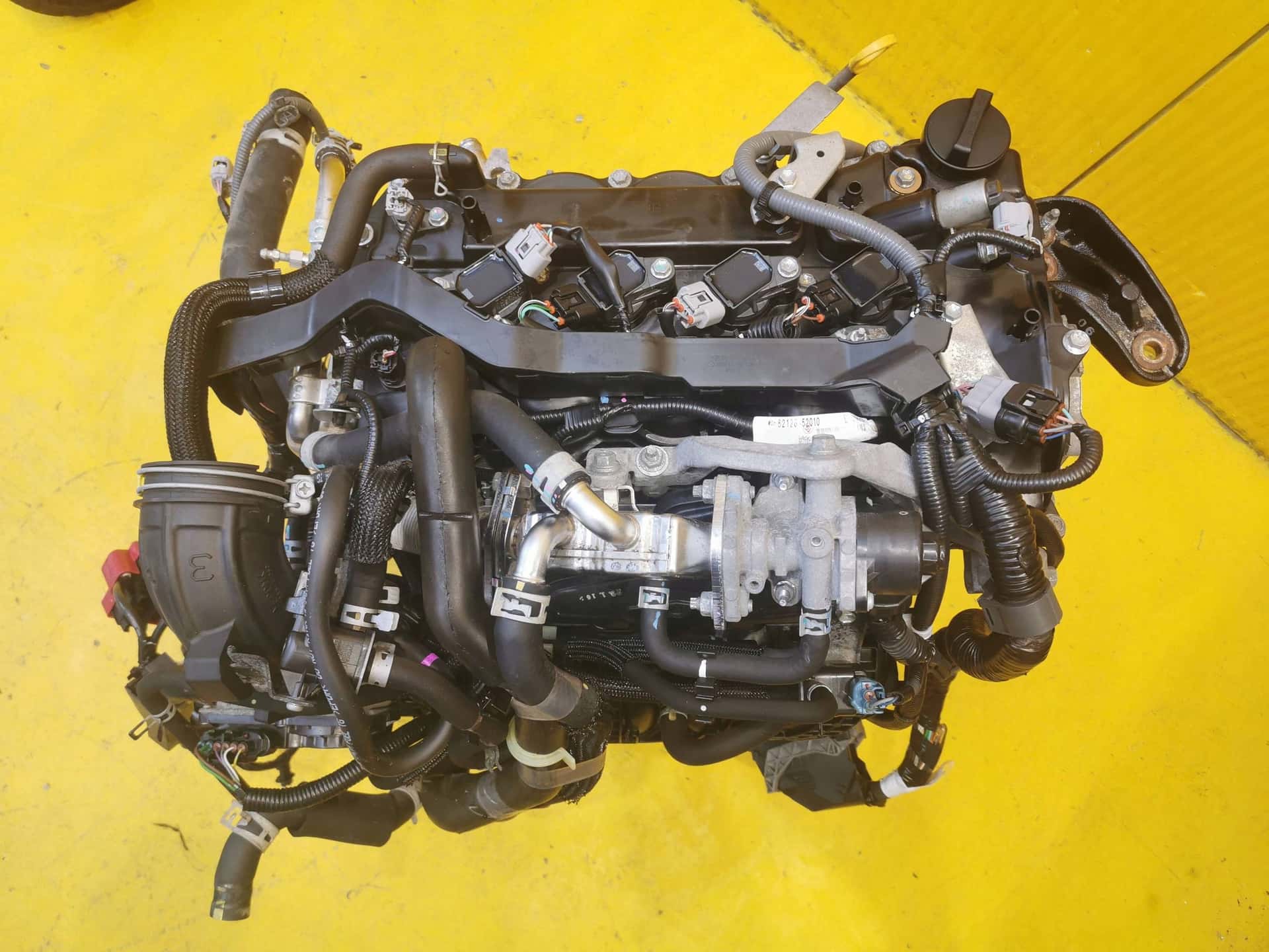 Moteur 2NR-FKE vue 2