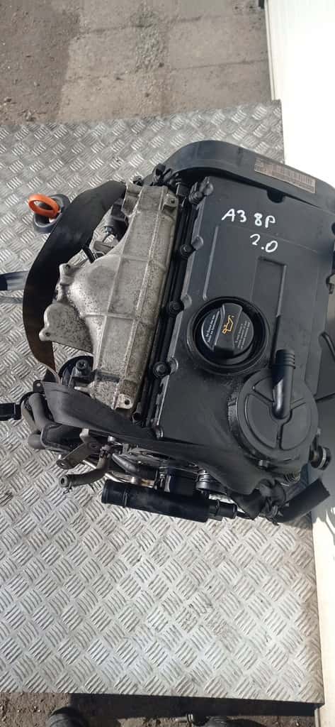 Moteur AZV vue 2