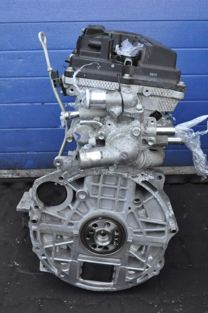 Moteur 4B11 vue 2