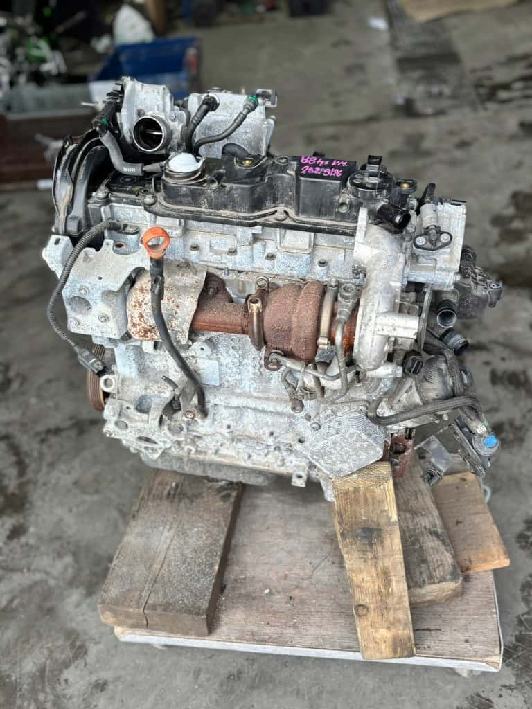 Moteur 8HP (DV4C) vue 3