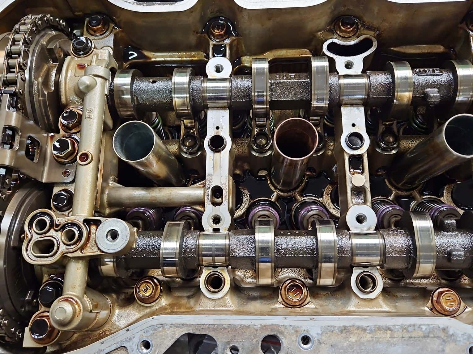 Moteur 8AR-FTS vue 5