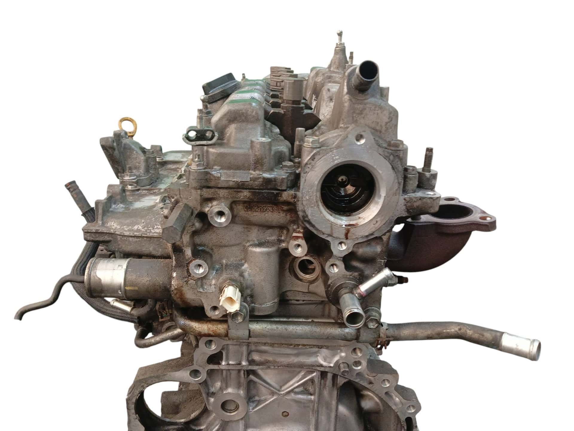 Moteur 2AD-FTV vue 14
