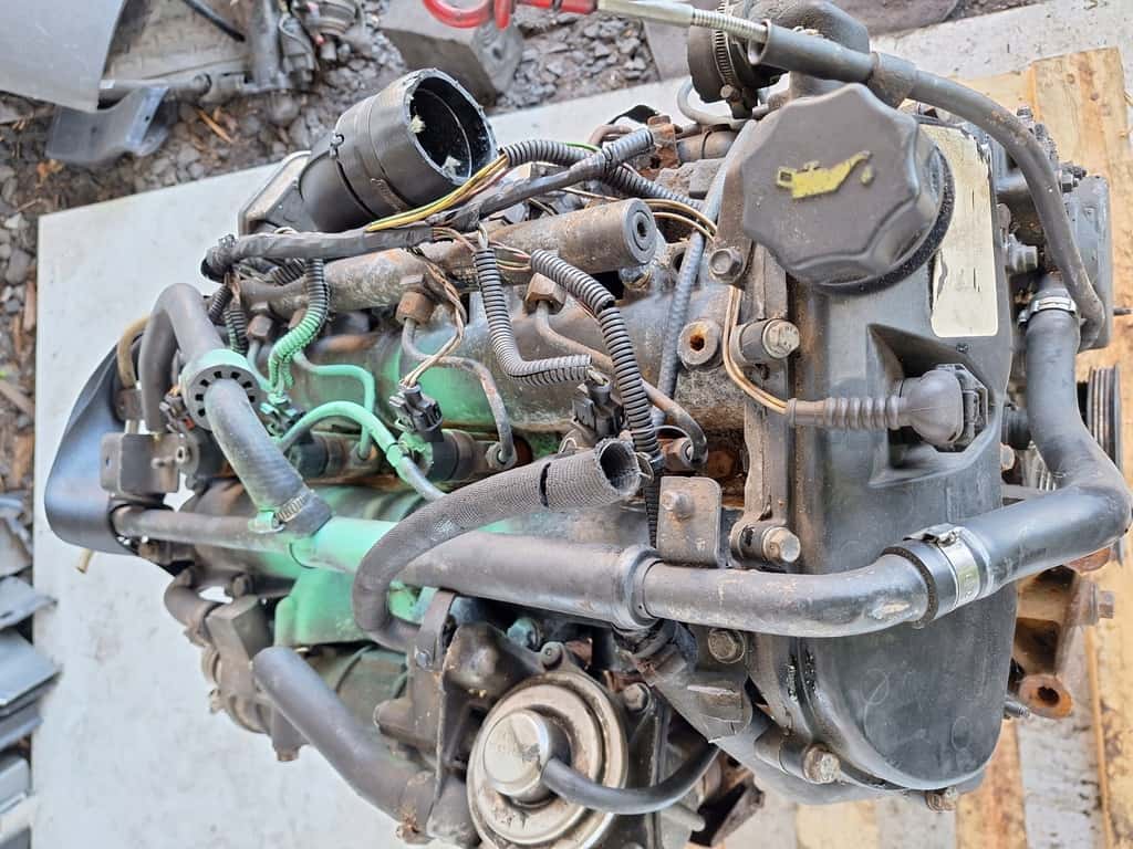 Moteur F1CE0481D vue 4