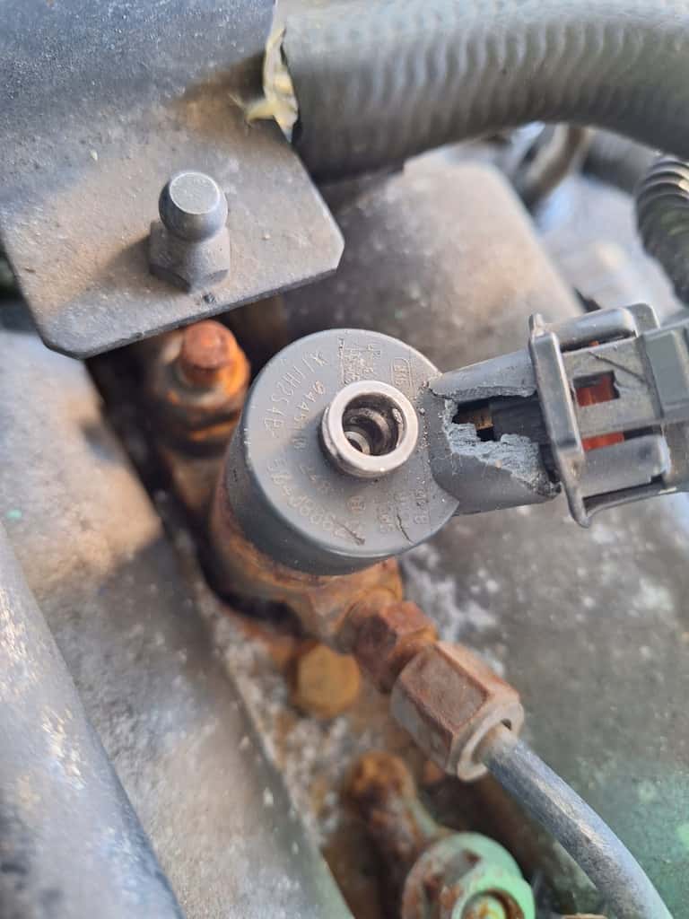 Moteur F1CE0481D vue 6