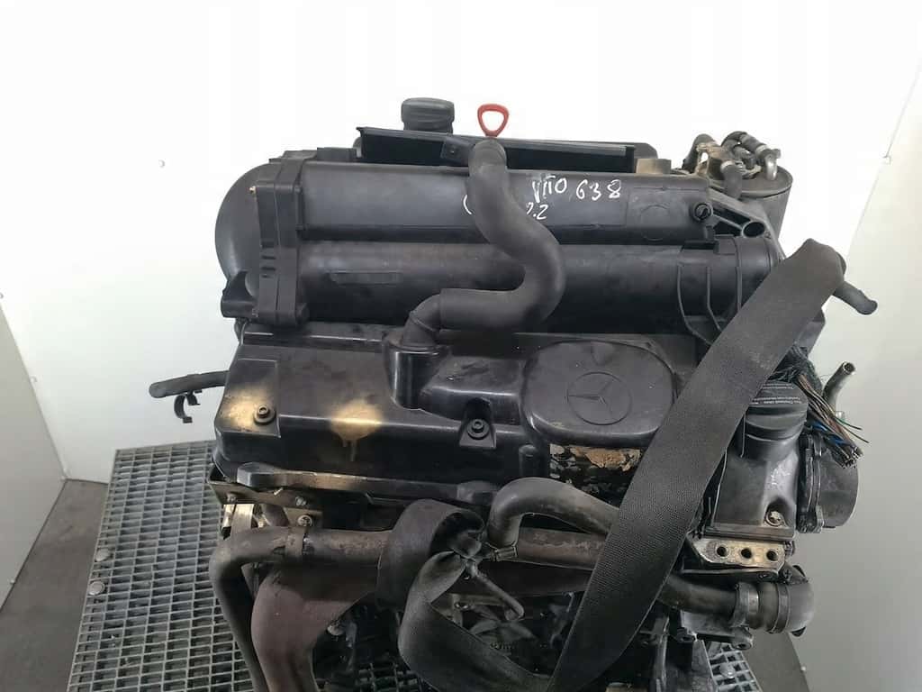 Moteur M 111.950 vue 2