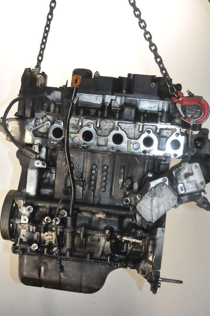 Moteur 9HD (DV6C) vue 2