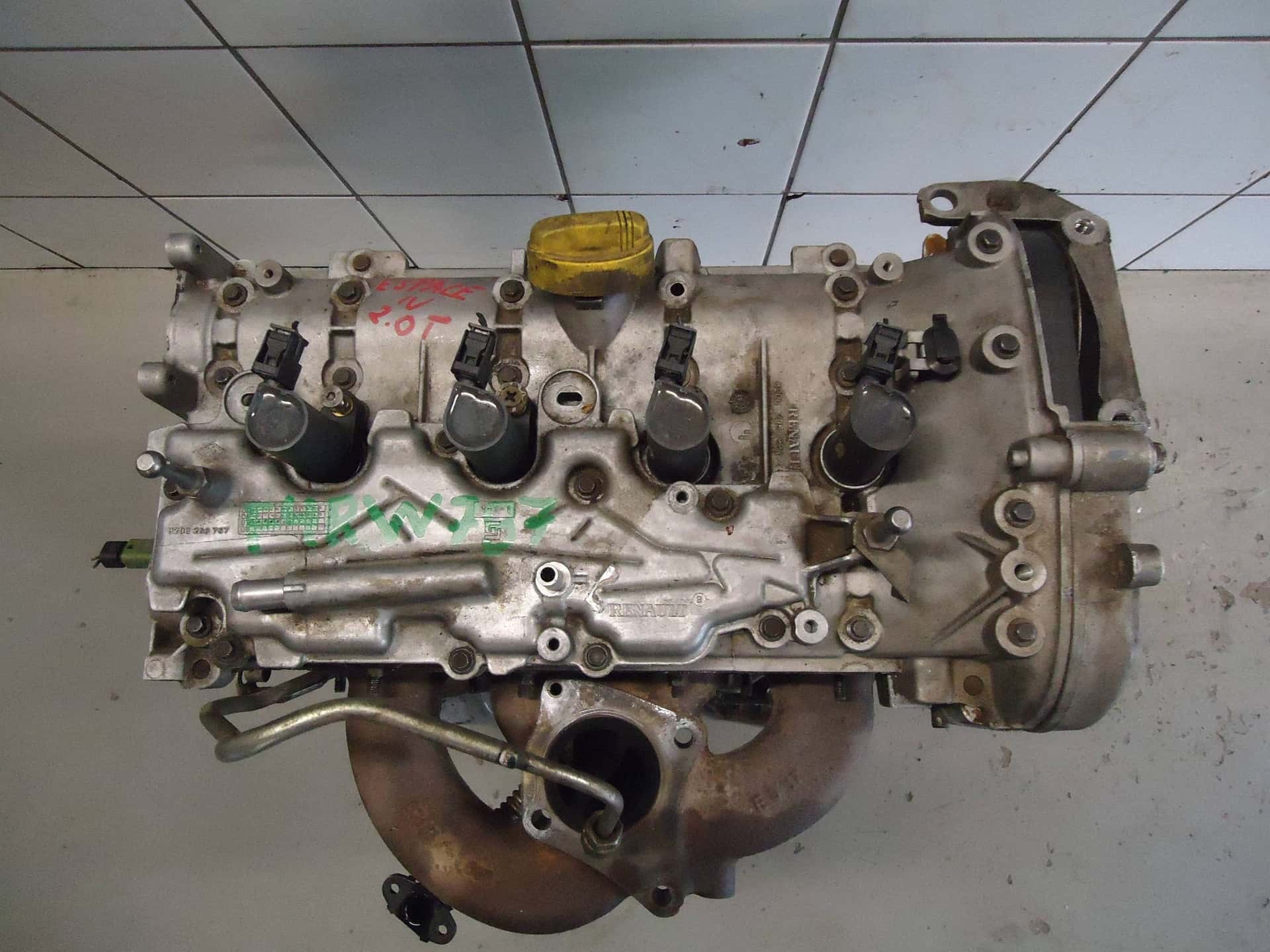 Moteur F4R 790 vue 5