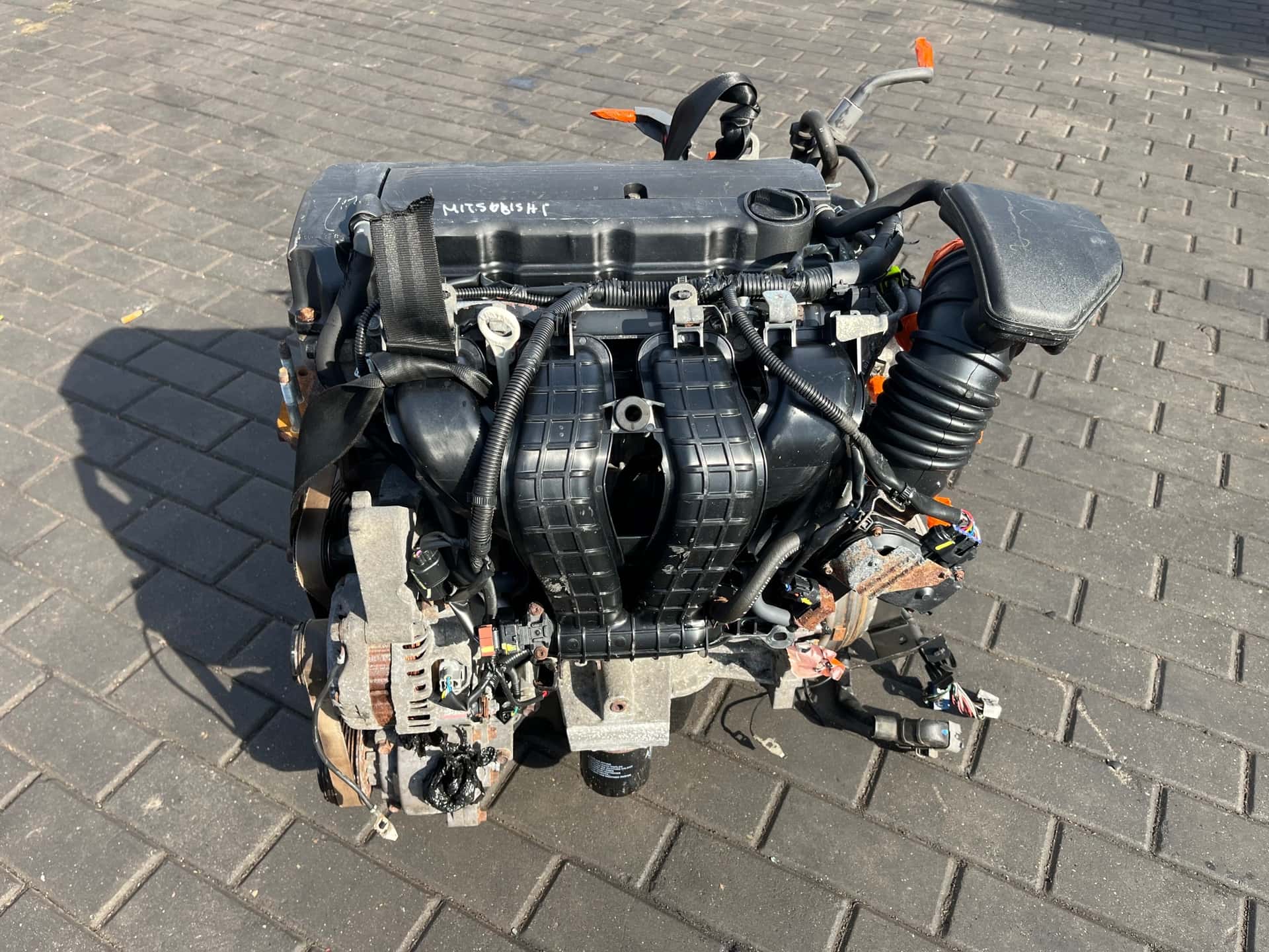 Moteur 4B12 vue 2