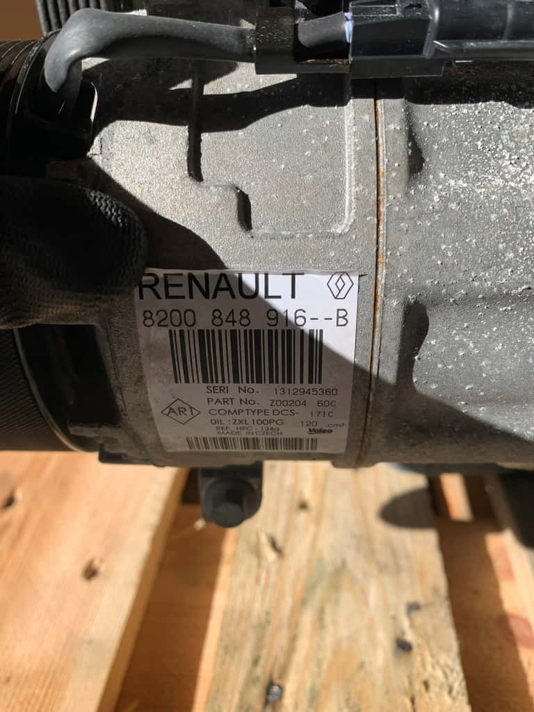 Moteur M9T 726 vue 3