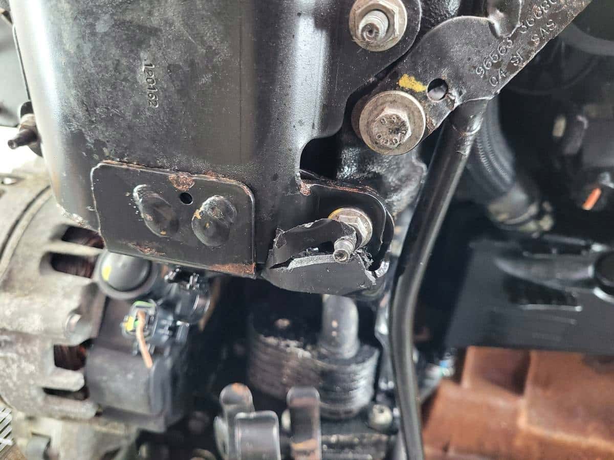 Moteur 4HL (DW12C) vue 7