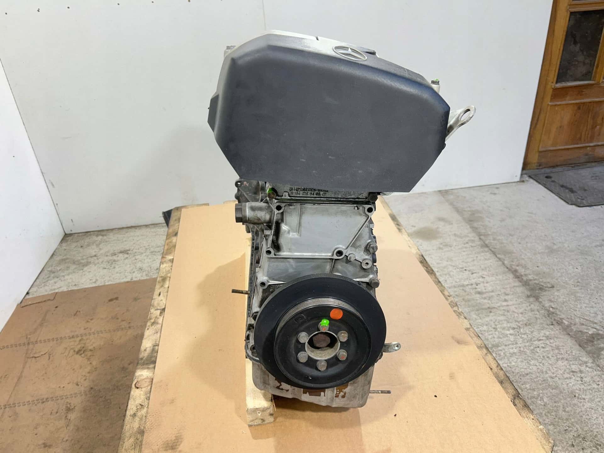 Moteur M 104.981 vue 9