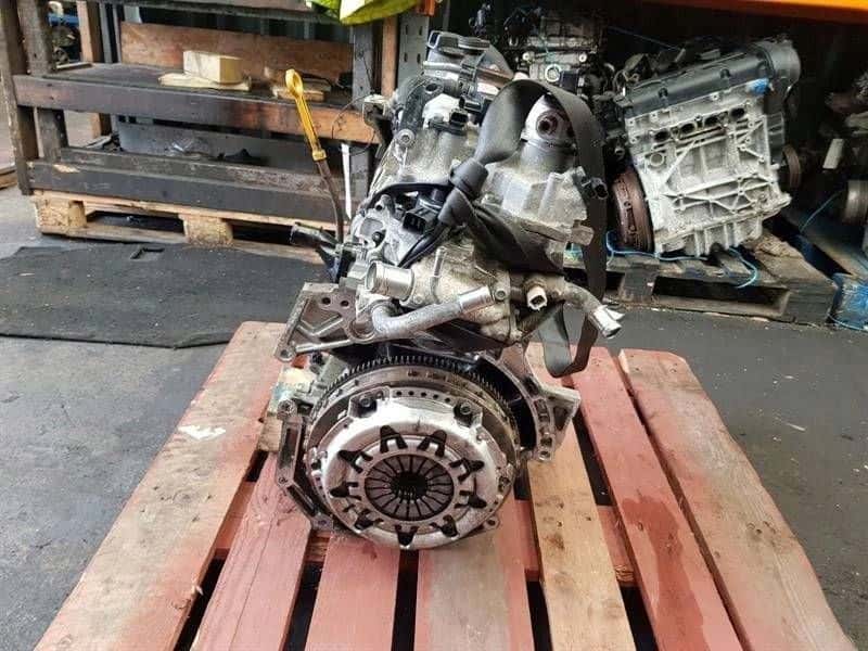 Moteur HR12DE vue 4