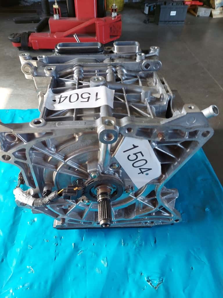 Moteur 6AM 402 vue 5