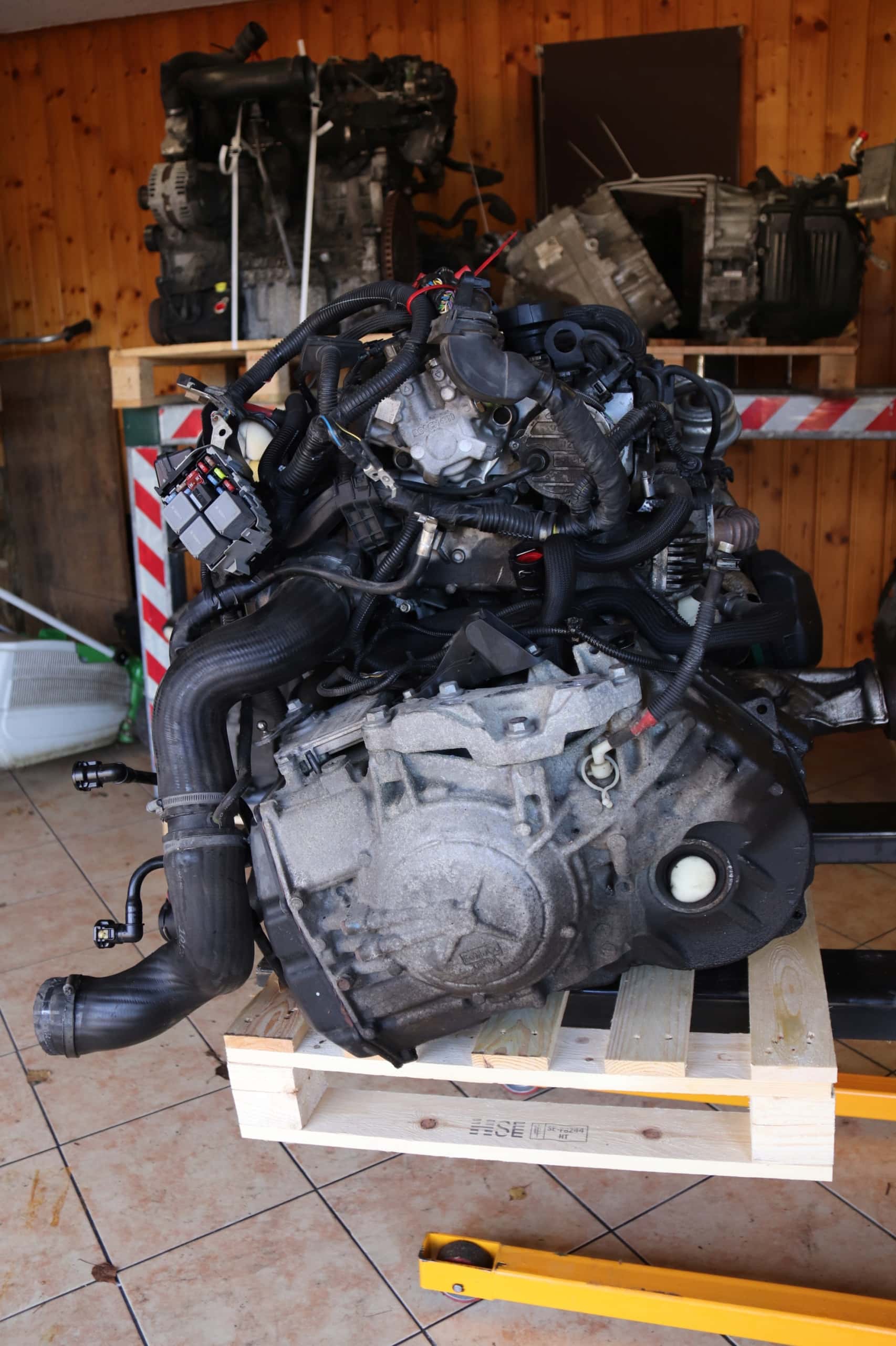 Moteur D 5244 T10 vue 2
