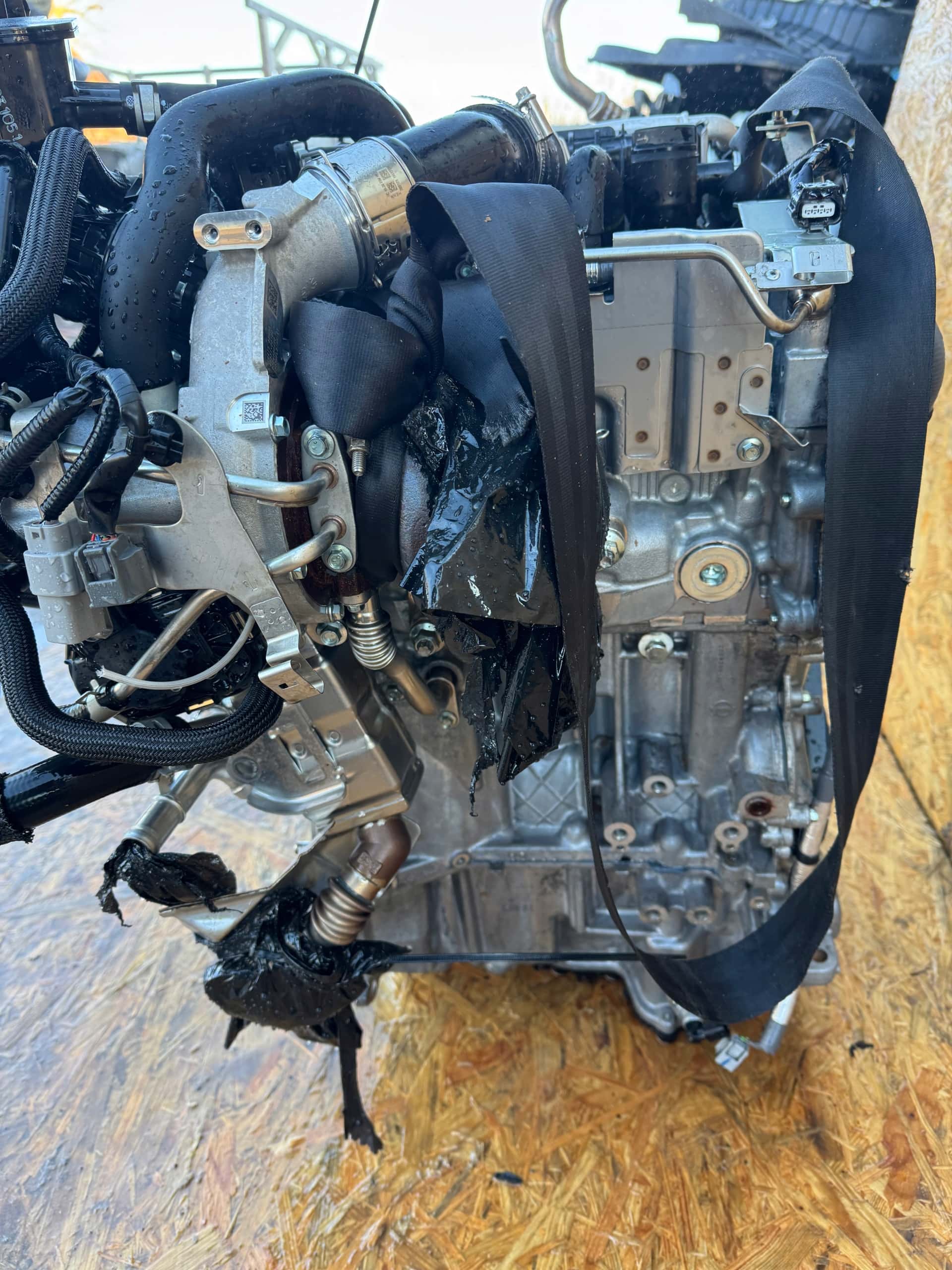 Moteur KR15DDT vue 5