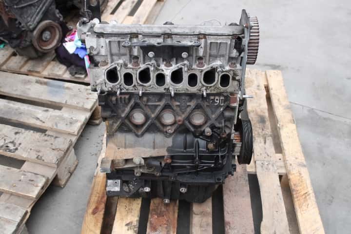 Moteur F9Q 872 vue 2