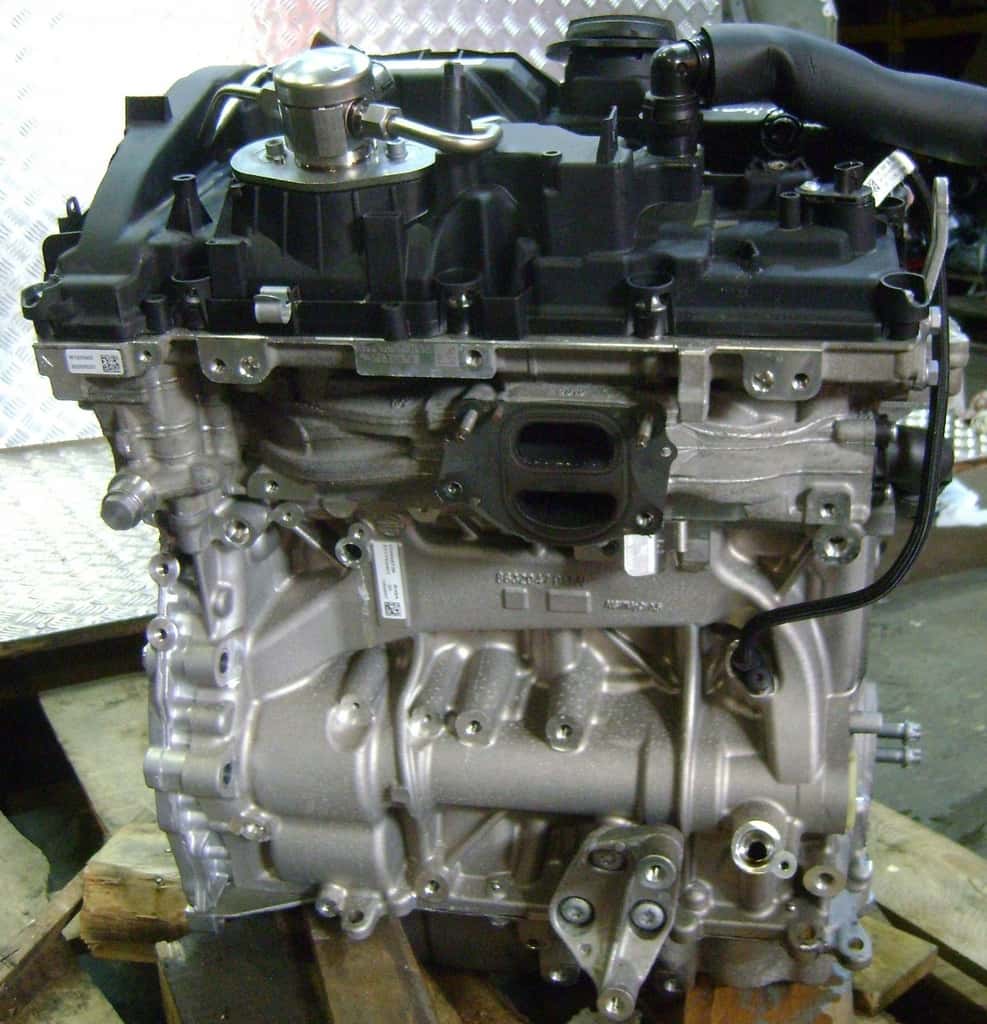 Moteur B48 A20 A vue 2