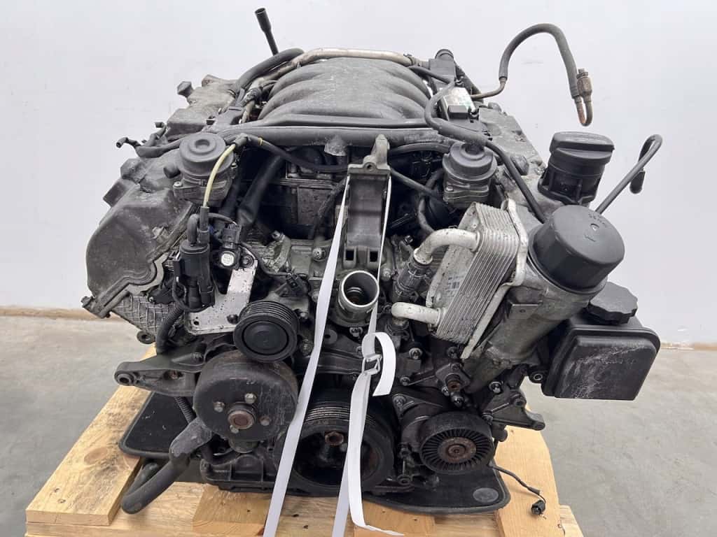 Moteur M 112.973 vue 2