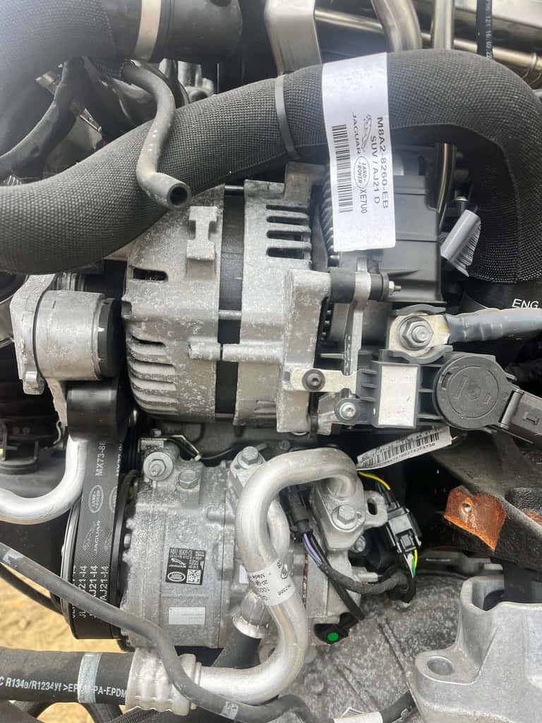 Moteur 204DTY vue 4