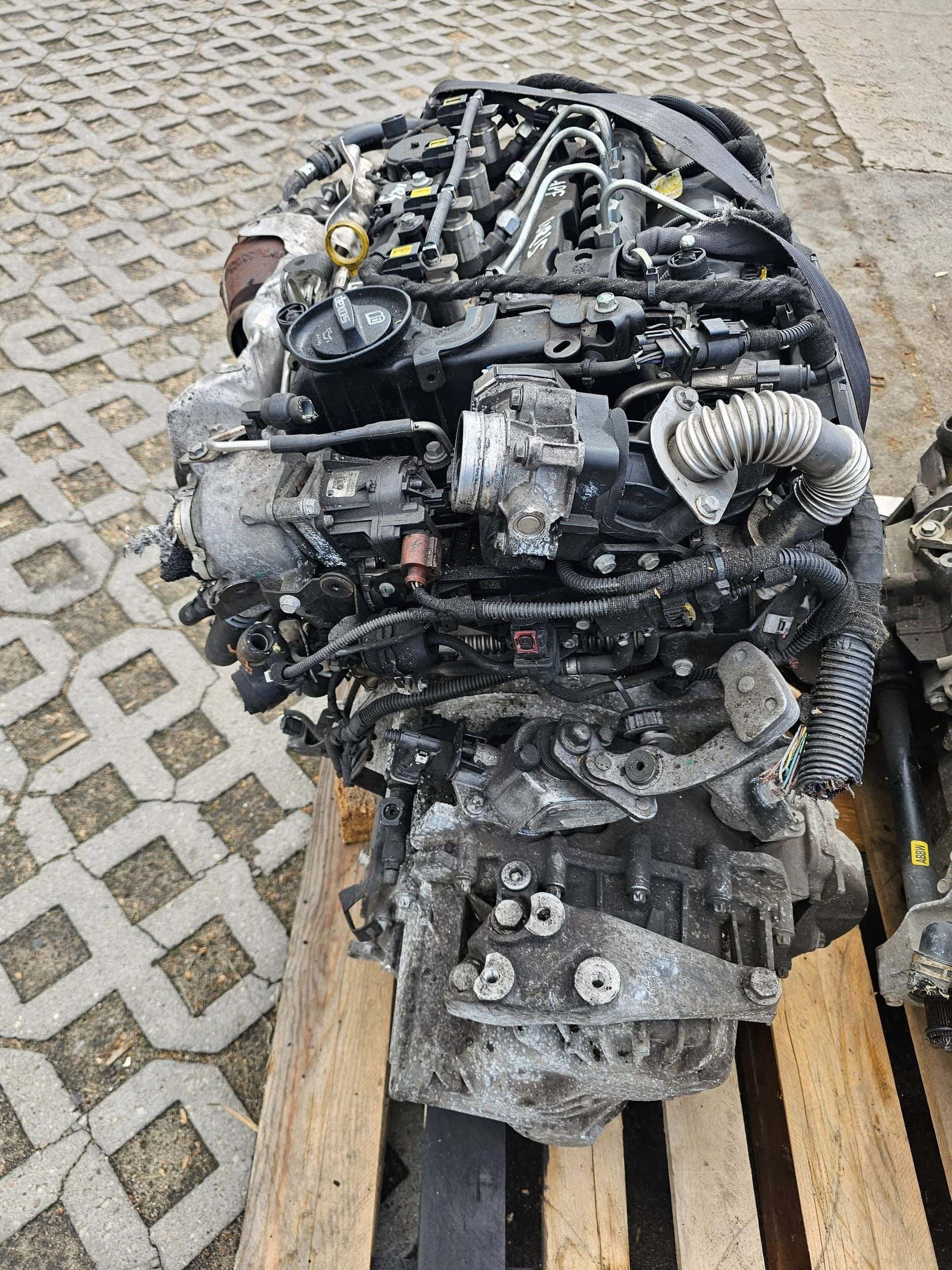 Moteur B 16 DTH vue 5