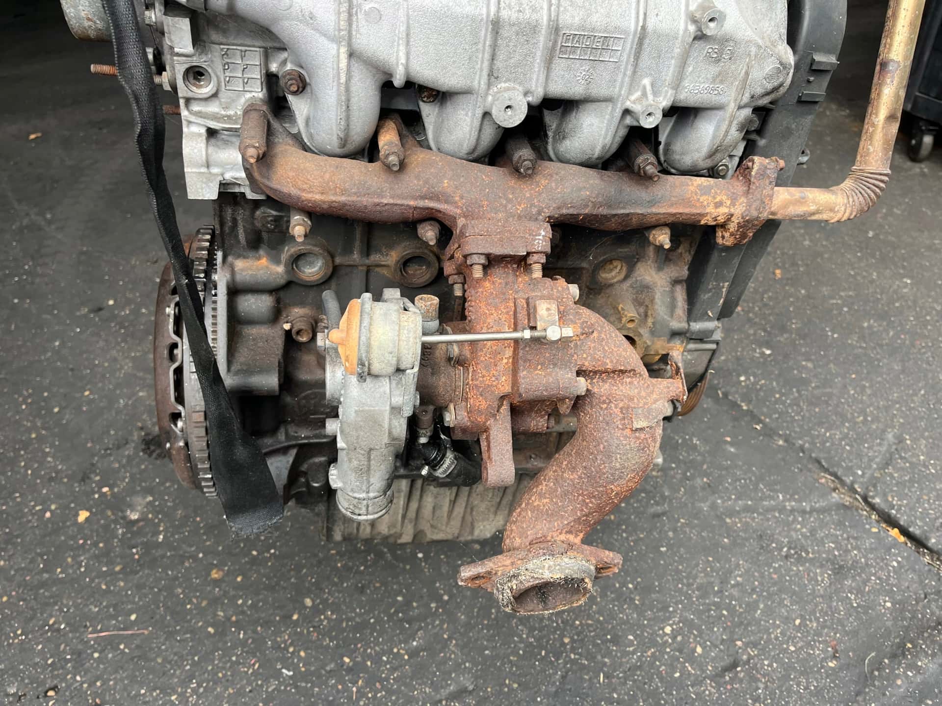 Moteur RHV (DW10UTD) vue 8