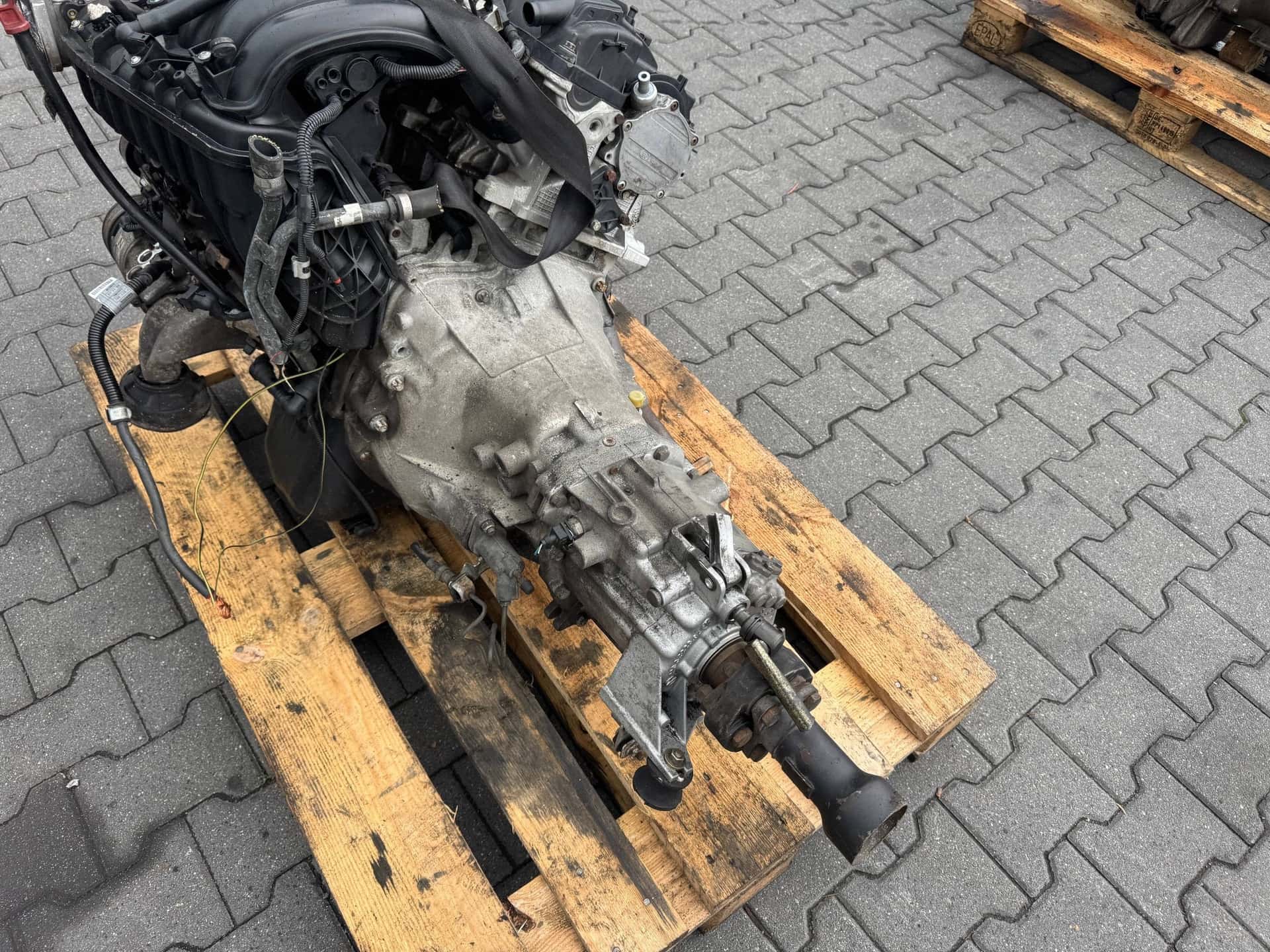 Moteur N42 B18 A vue 7