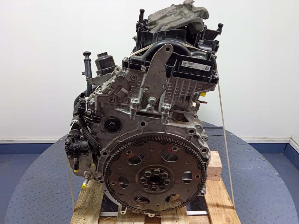 Moteur B57 D30 B vue 2