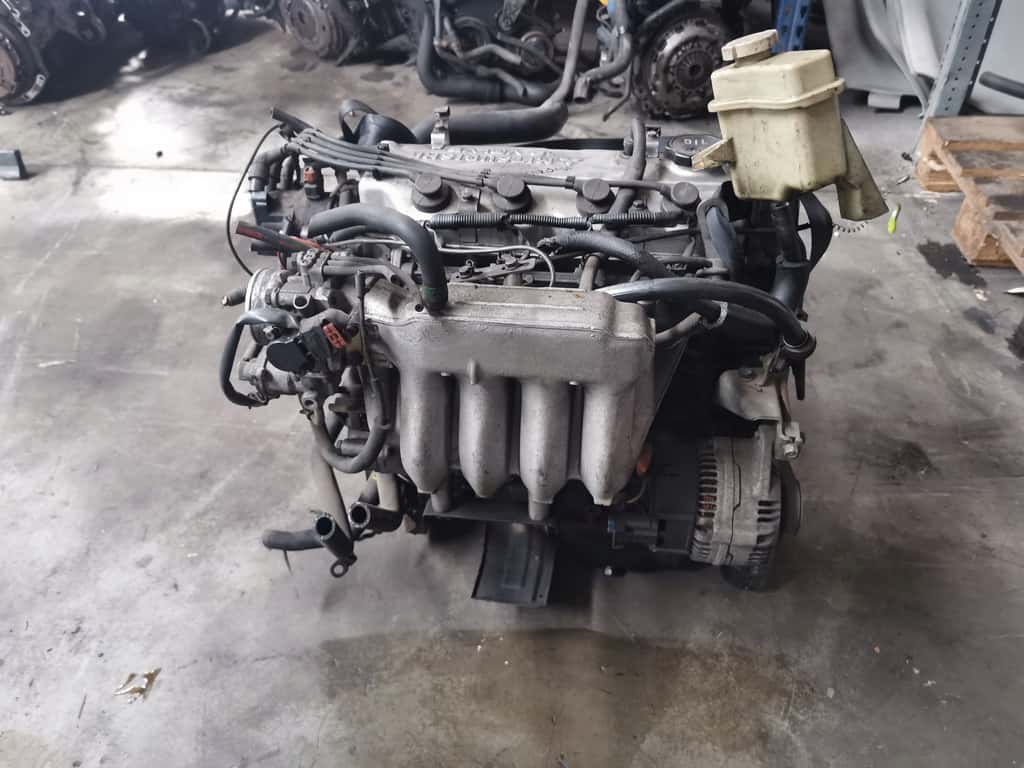 Moteur 4G93 (GDI) vue 3