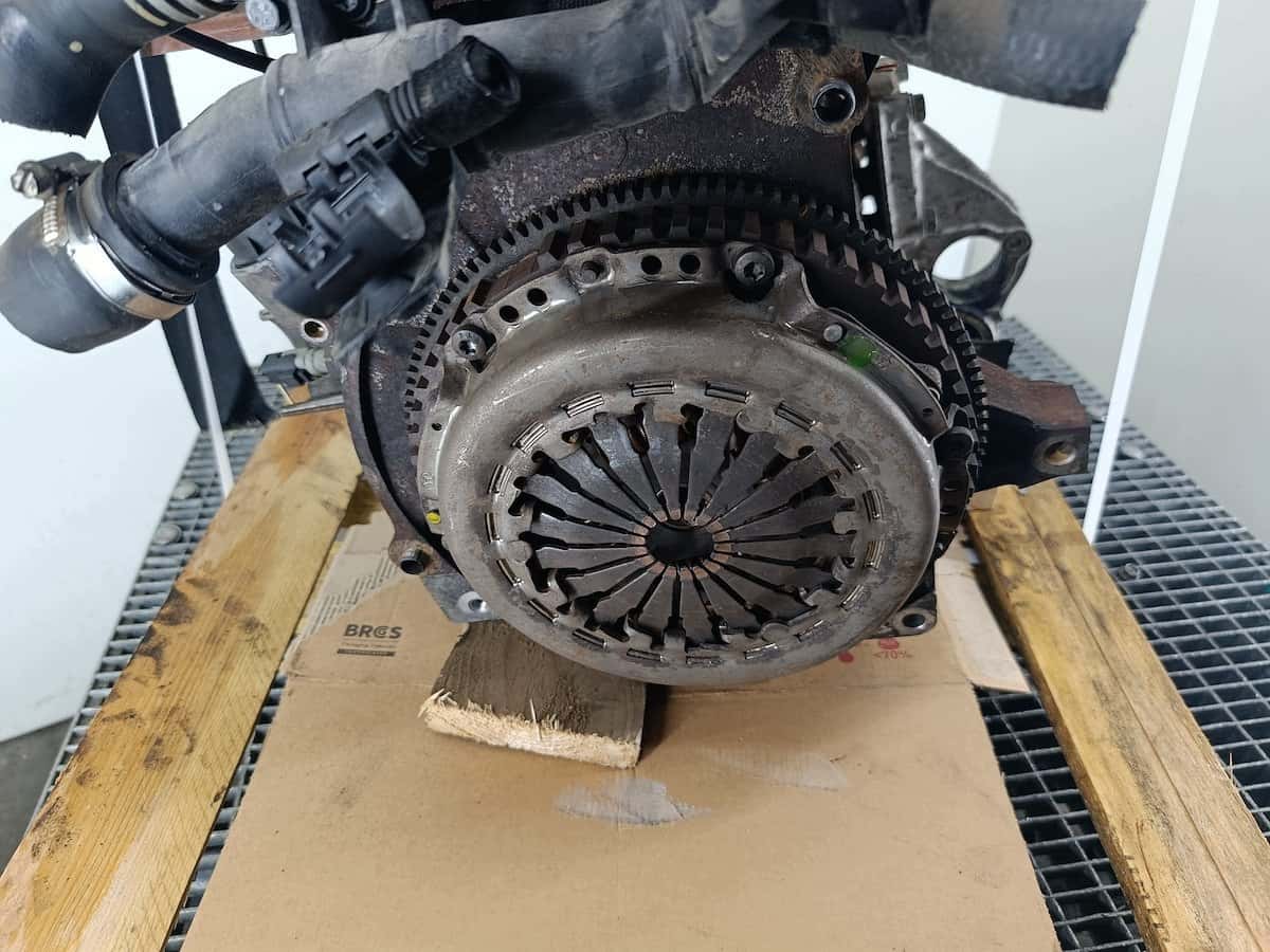 Moteur NFU (TU5JP4) vue 2
