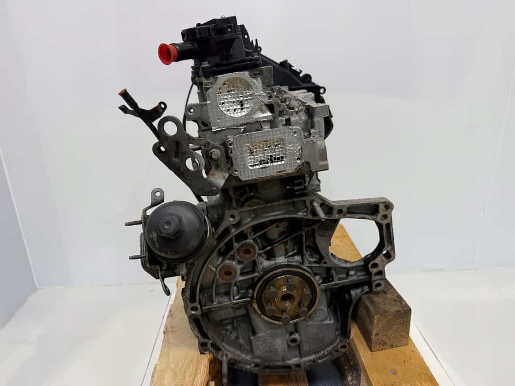 Moteur 9HR (DV6C) vue 4