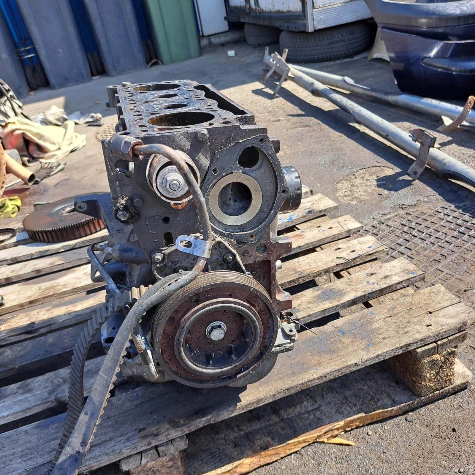 Moteur 8140.61.240 vue 3