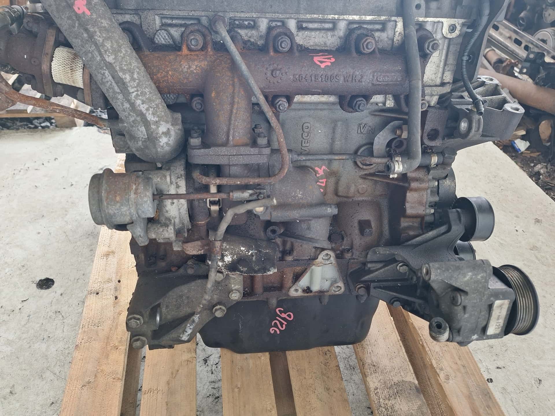 Moteur F1AE0481D vue 6