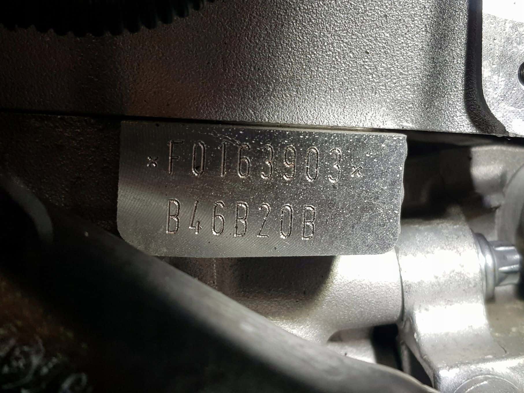 Moteur B46 B20 B vue 3