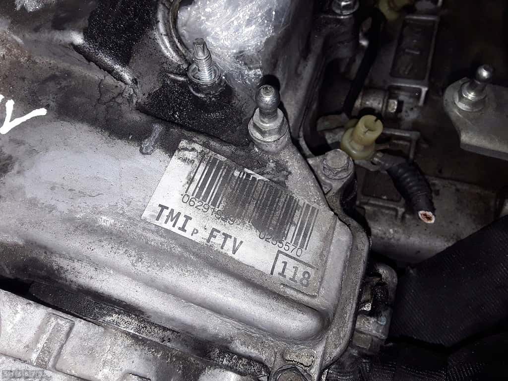 Moteur 2AD-FTV vue 4
