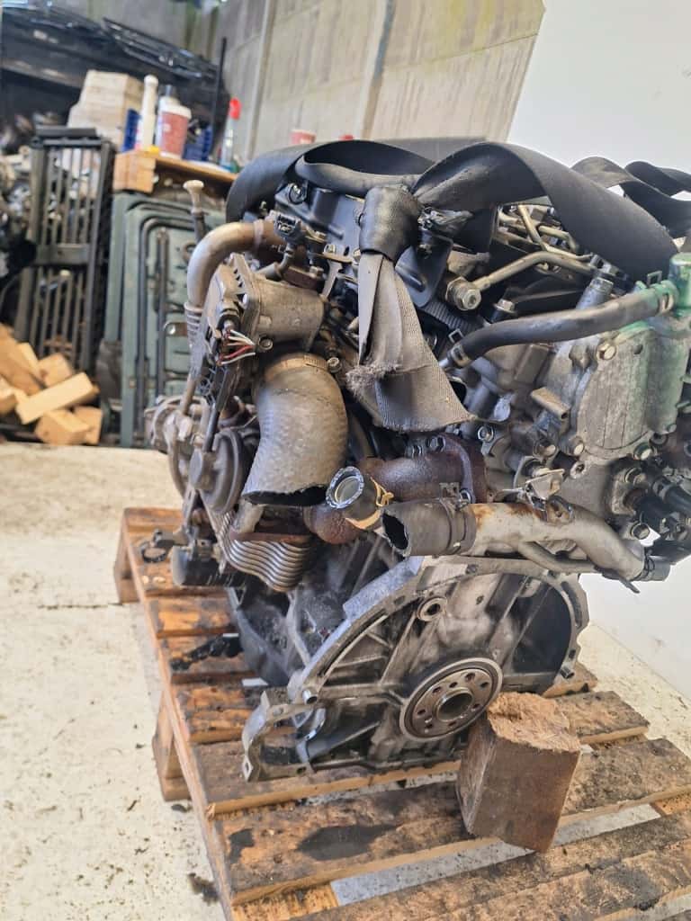 Moteur 4N13 vue 7