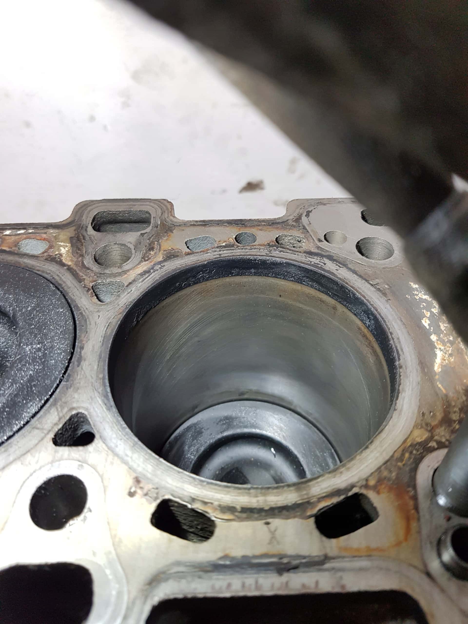 Moteur D22DTR(672.980) vue 10