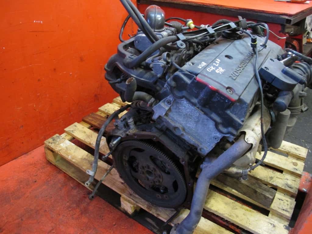 Moteur M 111.944 vue 5