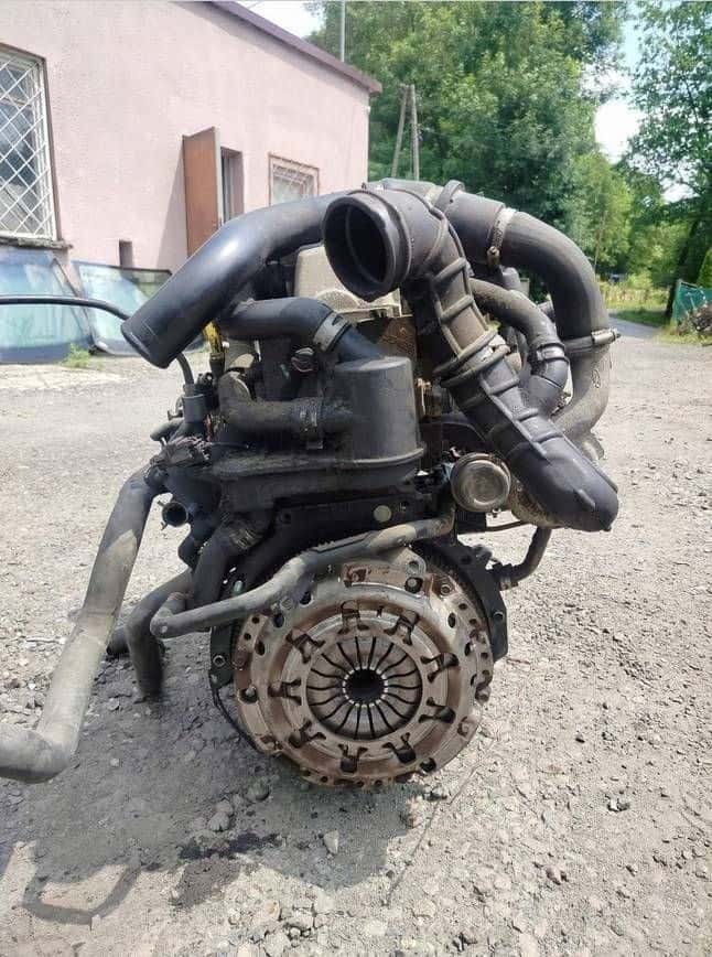 Moteur C9DB vue 4