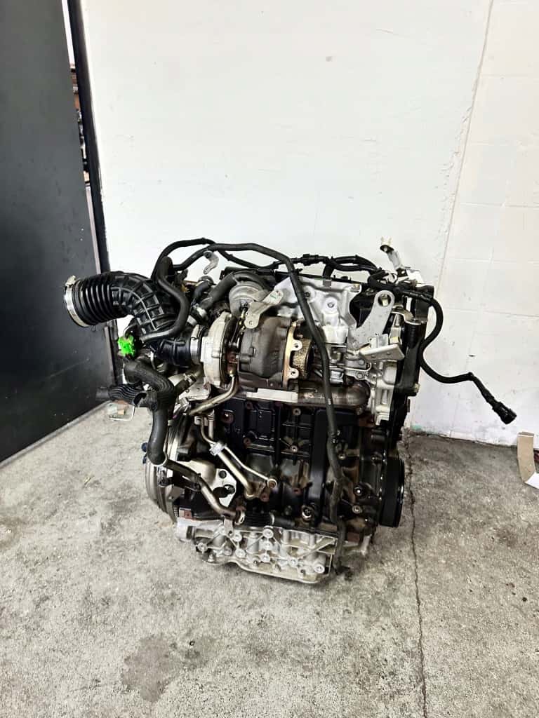 Moteur M9R 868 vue 2
