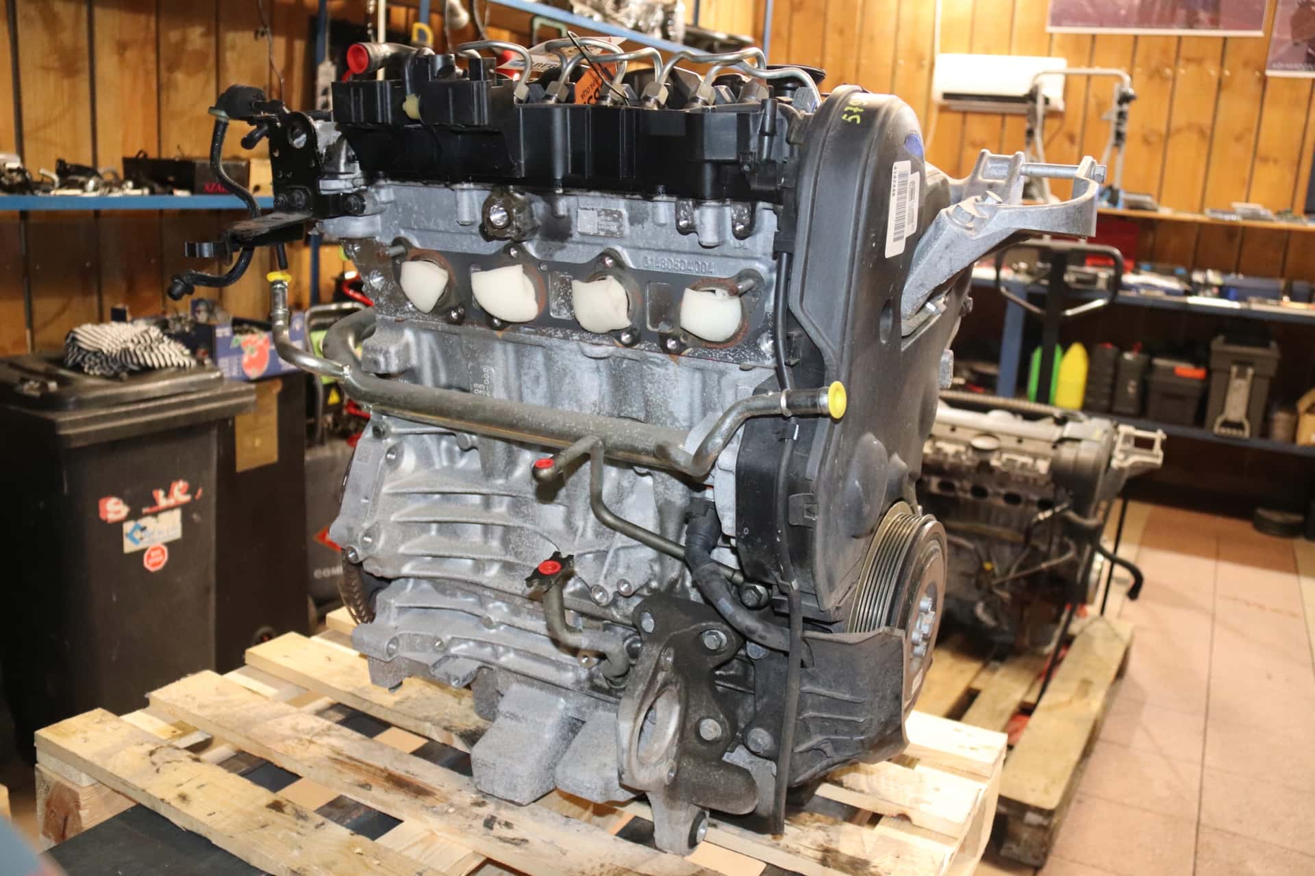 Moteur D 4204 T16 vue 4