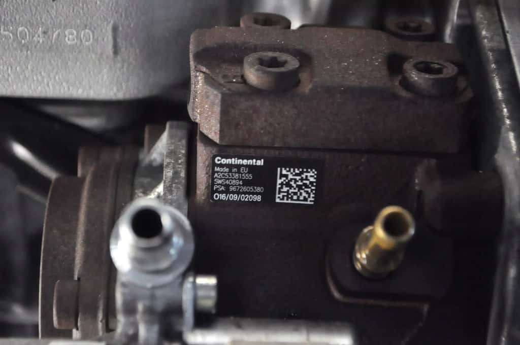 Moteur 9HD (DV6C) vue 3