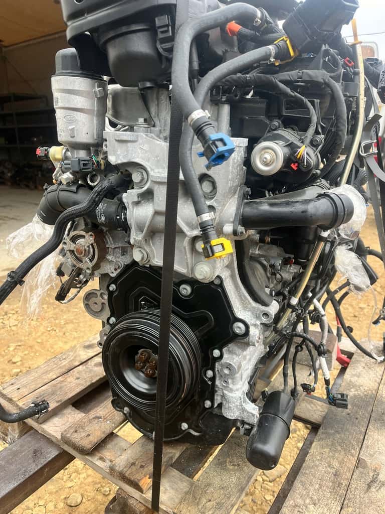 Moteur 204DTA(AJ20D4) vue 2