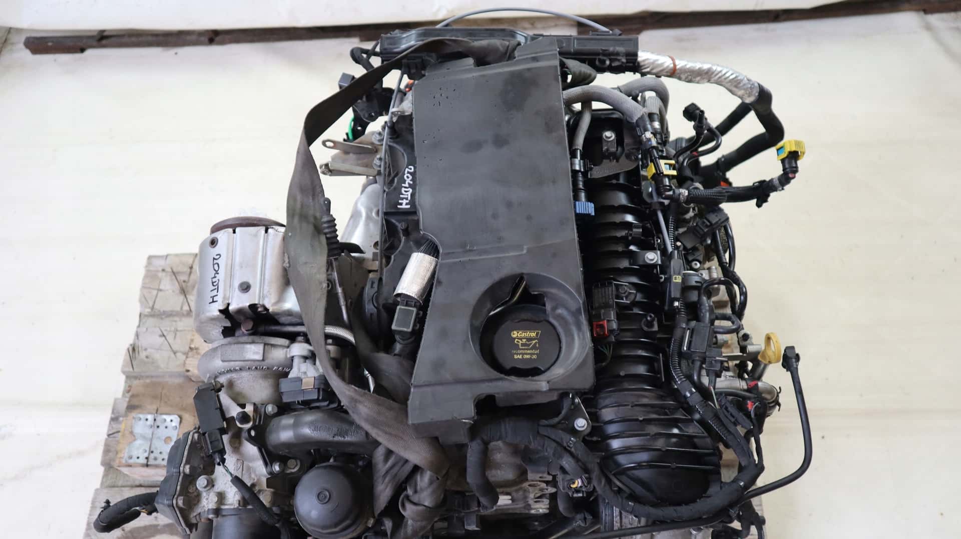 Moteur 204DTH(AJ20D4) vue 3