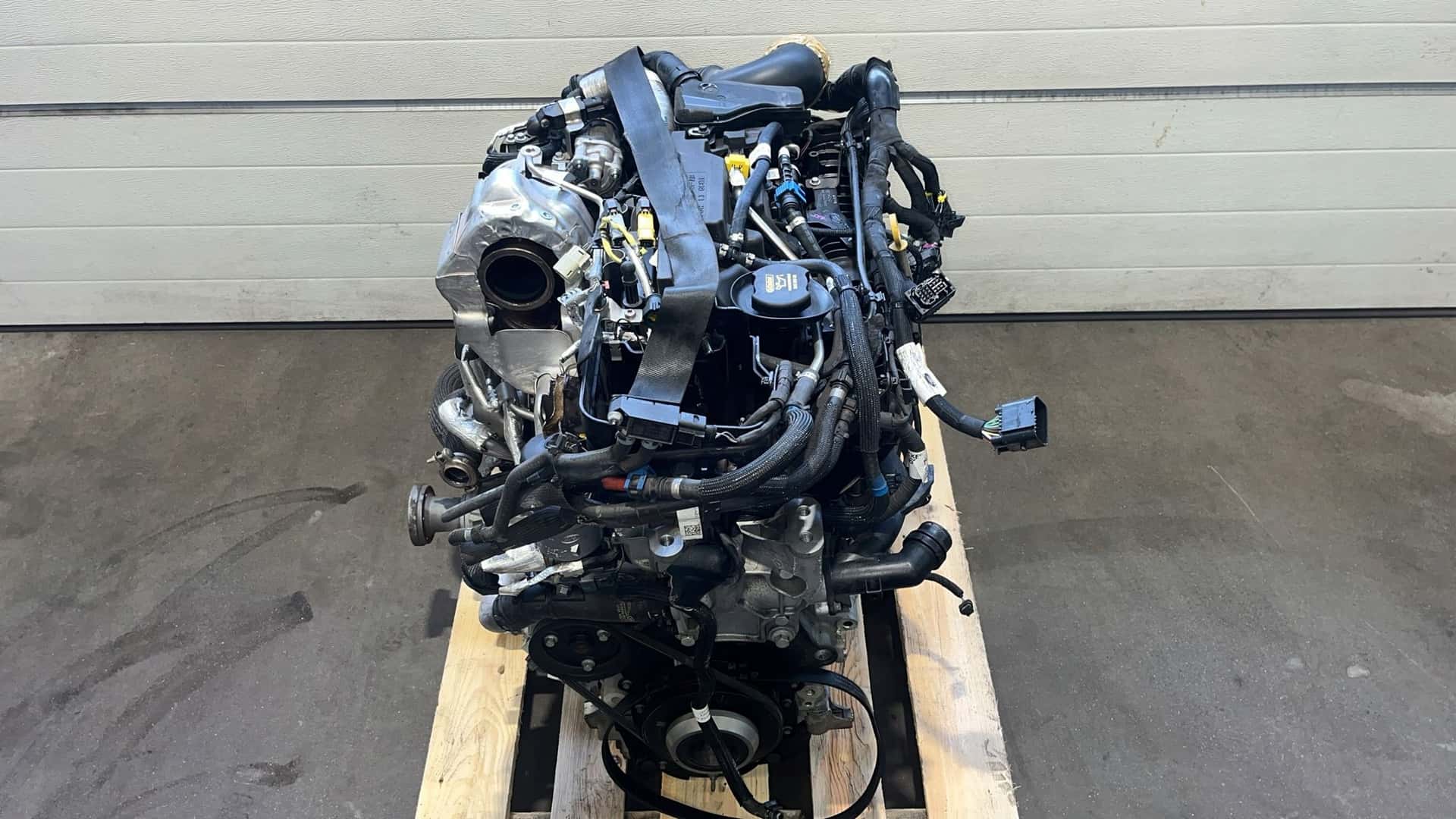 Moteur 204DTY(AJ21D4) vue 3