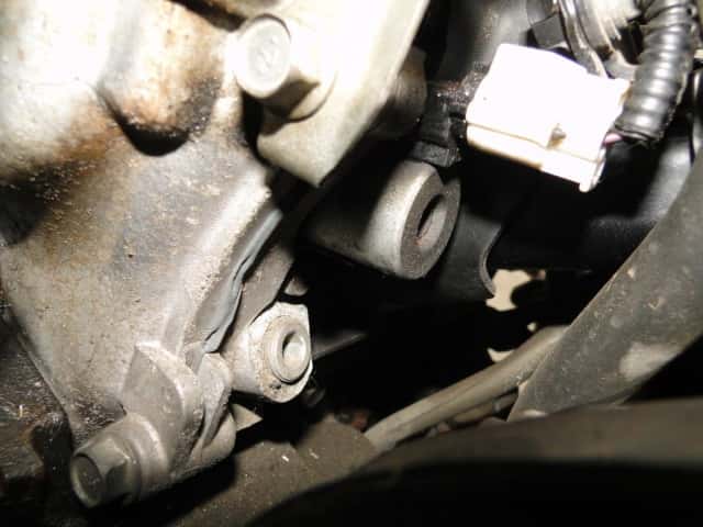 Moteur 4B11 vue 6